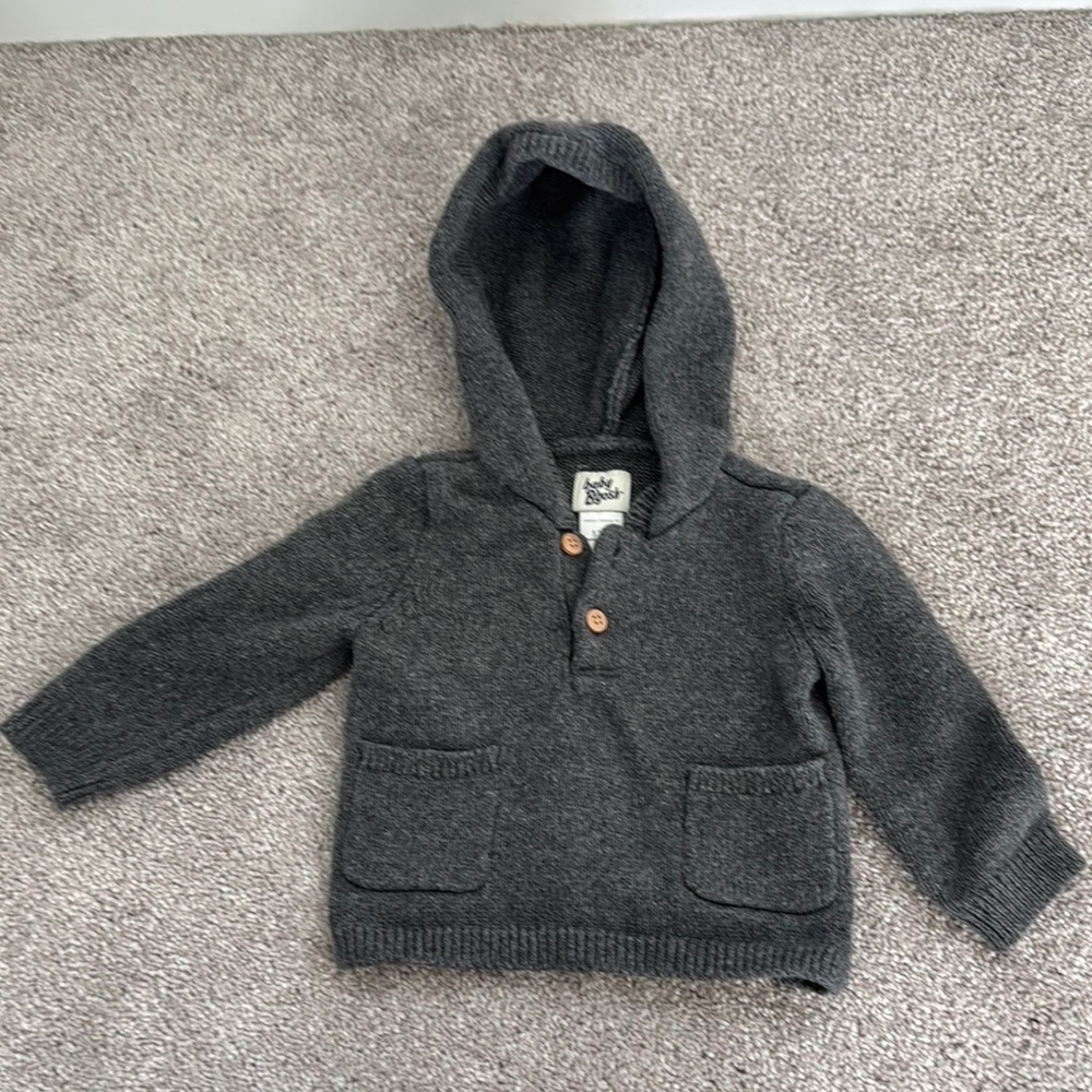 Gray Sweatshirt with hood